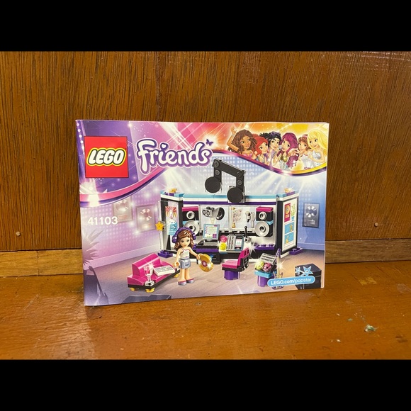 Lego Friends Pop Star Recording Studio 🎶 - Picture 2 of 10
